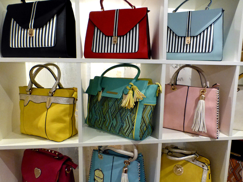 Womans-Fashion-Handbags